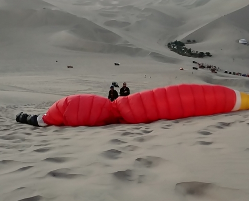 Huacachina Paragliding
